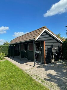 Paardenstal renovatie te Aalsmeer | Type 3 staalrabat