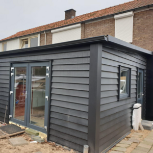 Aanbouw bekleed te 's-Heerenberg | Type 3 staalrabat