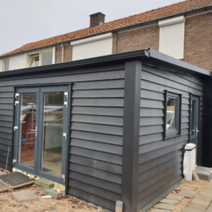 Aanbouw bekleed te 's-Heerenberg | Type 3 staalrabat